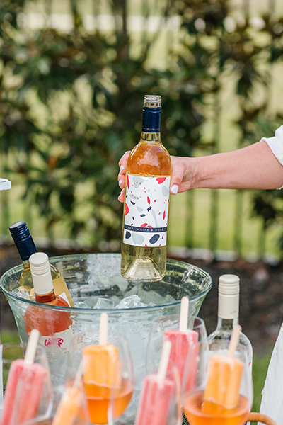 EASY AND REFRESHING WAY TO SERVE WINE AT A BARBECUE
